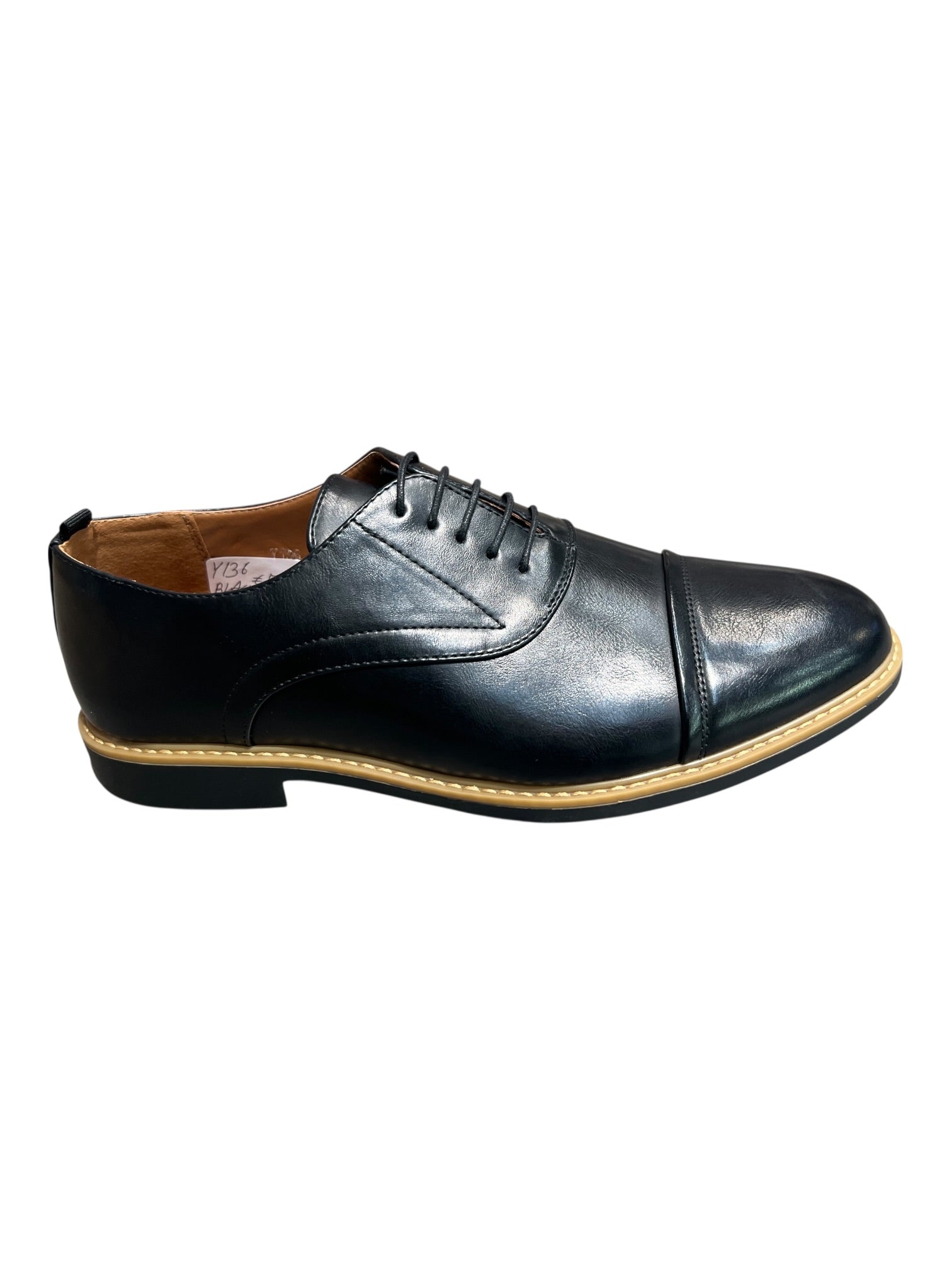 Scarpa elegante con allaccio comoda