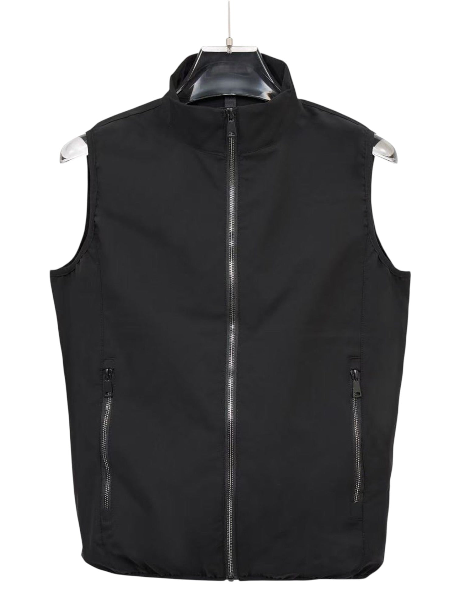 Giubbotto smanicato con zip e tasche