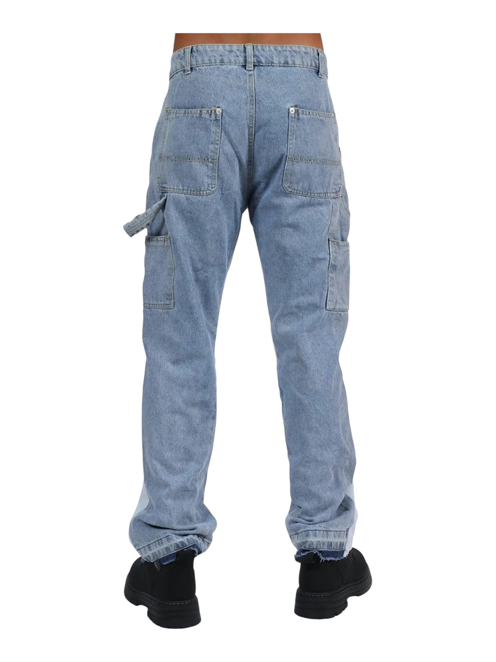 Jeans con patch azzurro