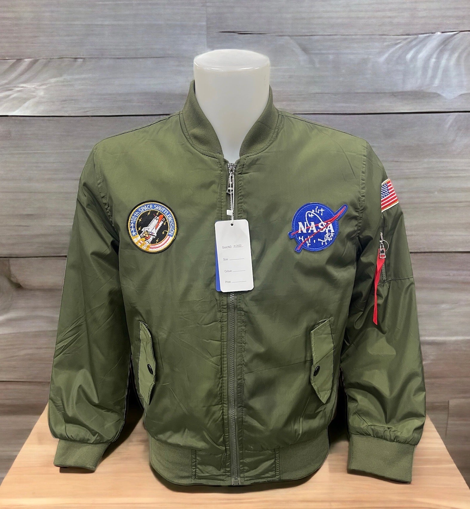 Bomber caldo e soffice con zip e tasche