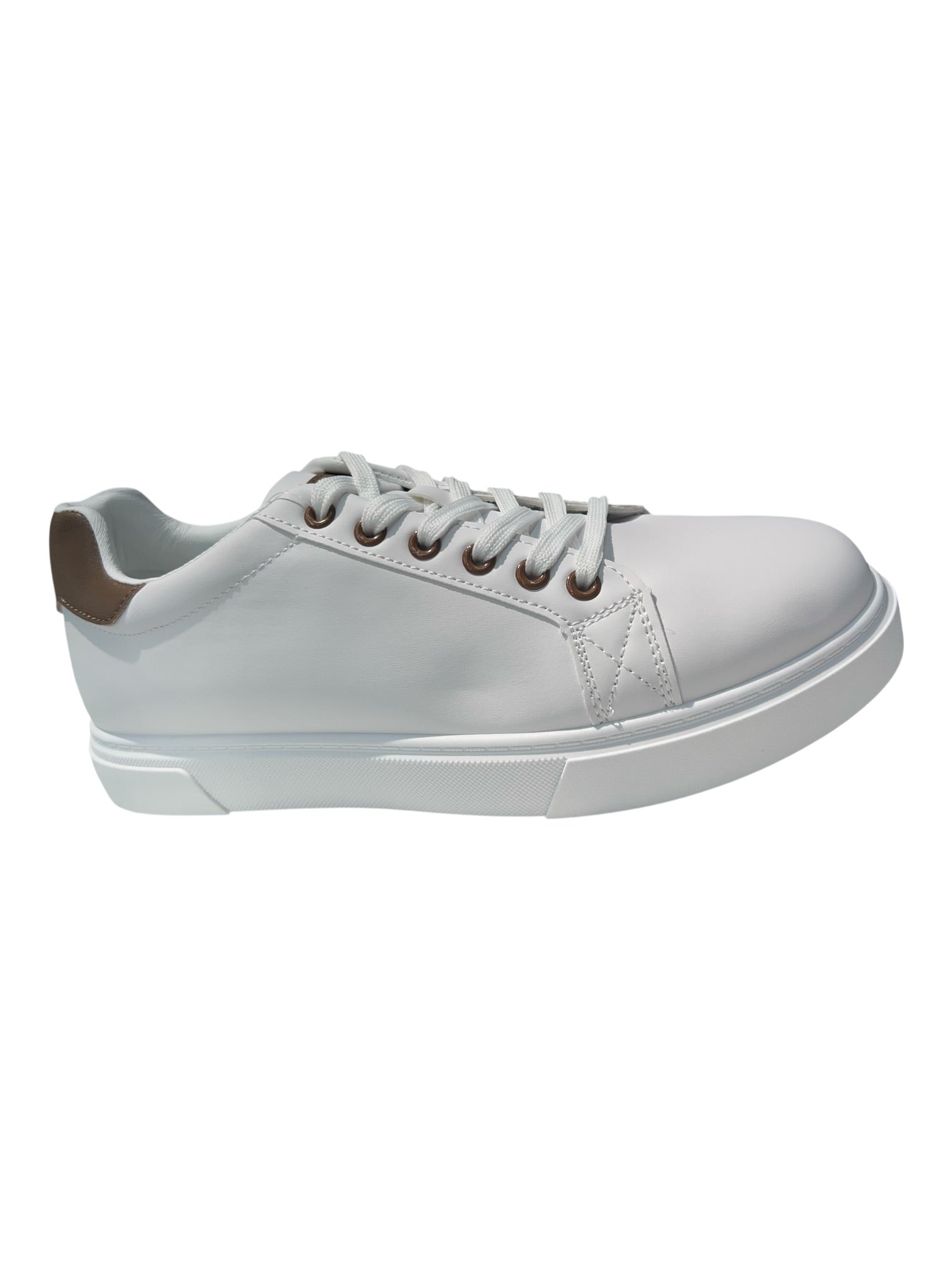 Scarpa sportiva classica con allaccio